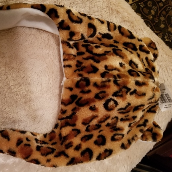 Hat - Picture 4 of 4